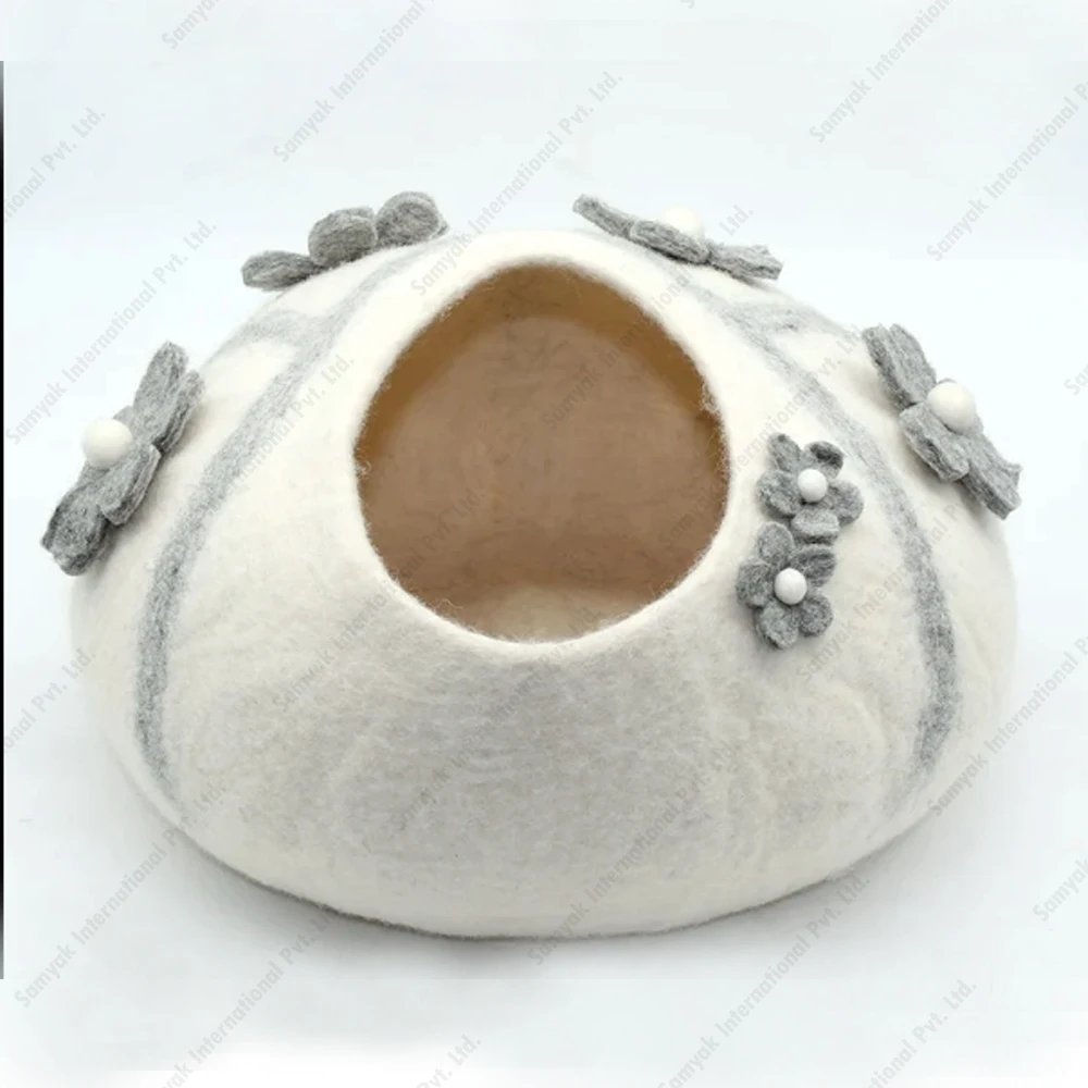 Top Selling Cat Cave Pet Bed Oval Shape Warm Comfortable Wool Material Striped Pattern Lovely Style XS S M L XL XXL Dogs Humans