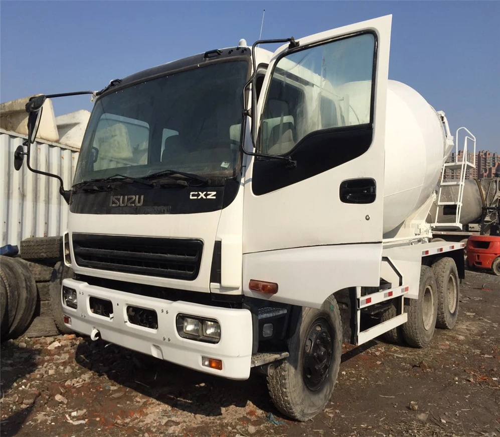 Used ISUZU truck 6x4 Concrete Mixer Truck