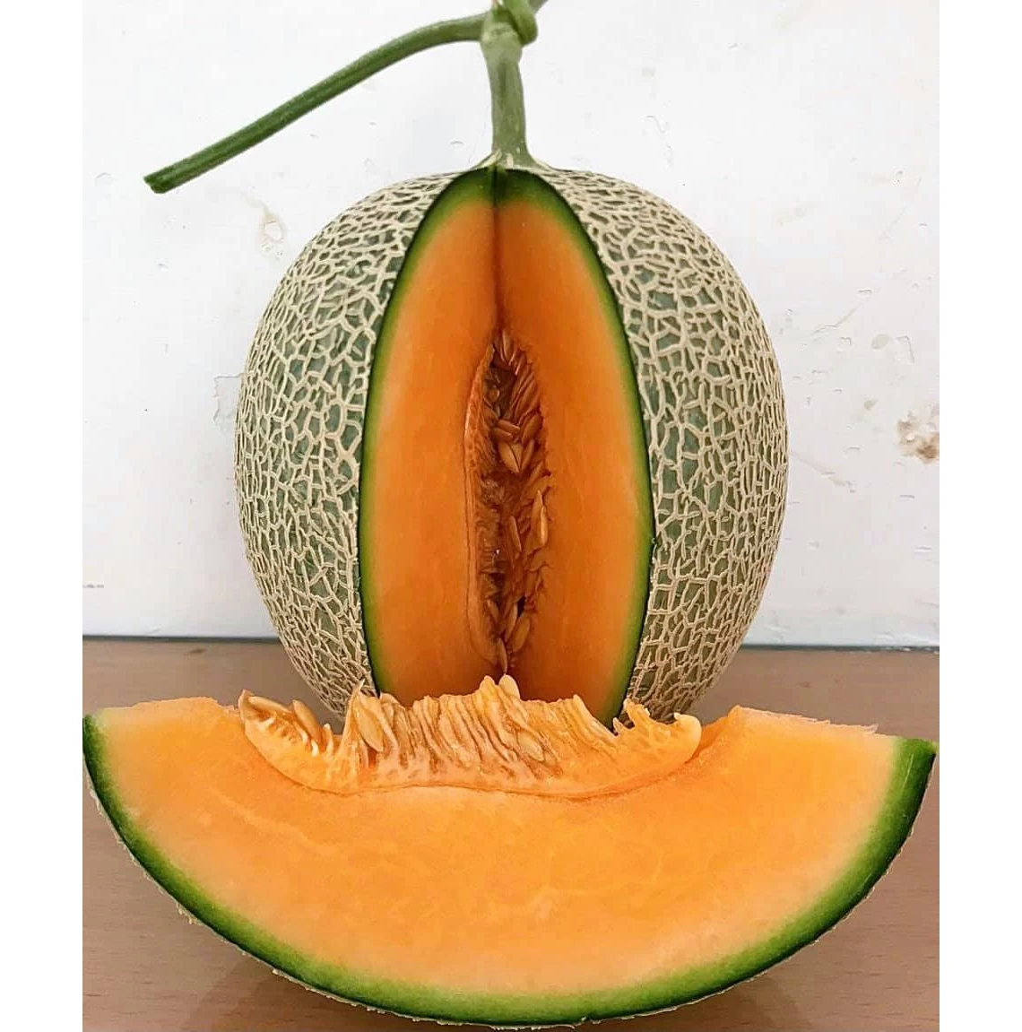 FRESH SWEET CANTALOUPE - Melon Sweet Organic Natural Fresh Fruits 100% Maturity from Viet Nam
