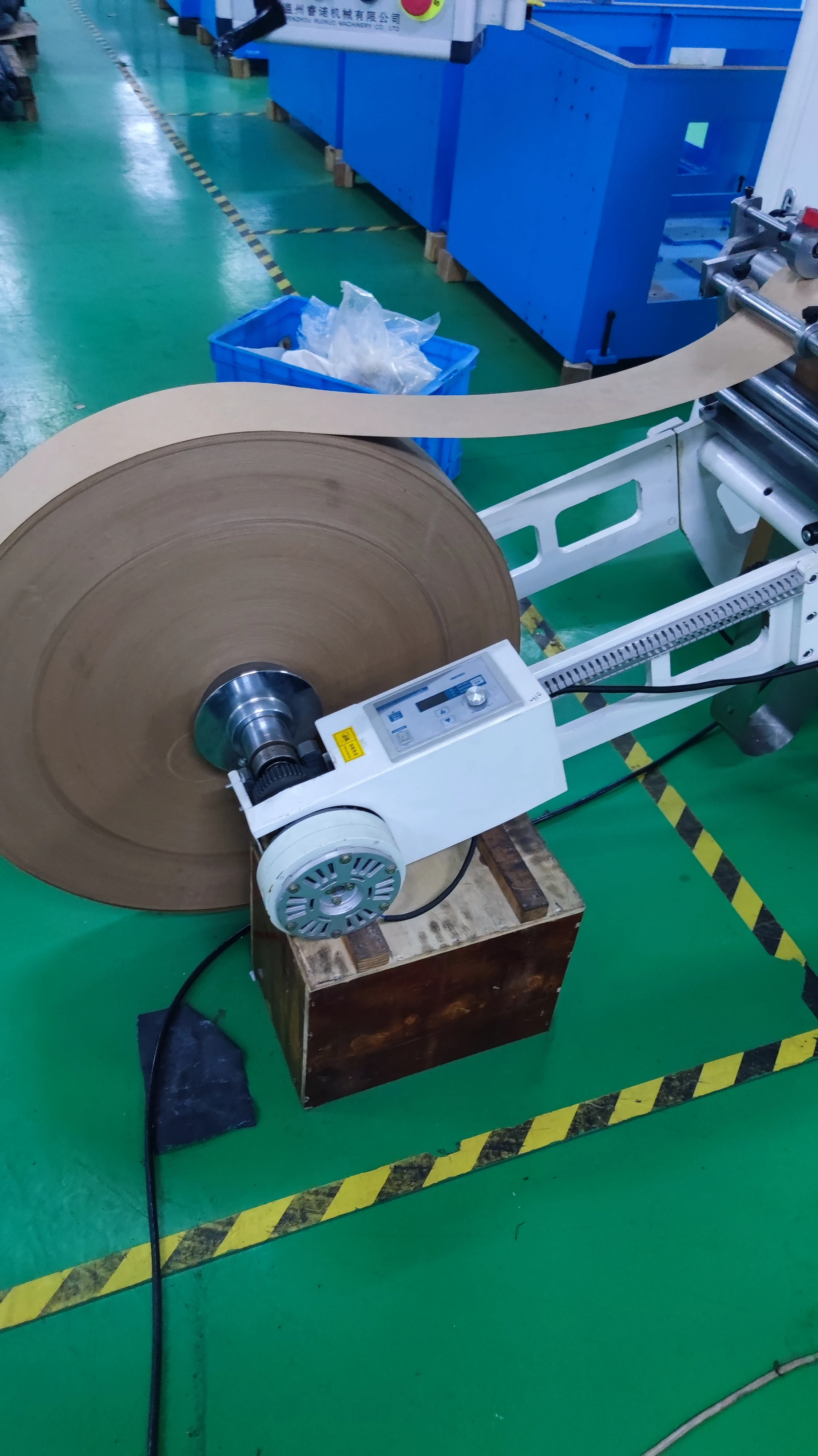 Fully Automatic Cup Lid Making Machine Paper Cup Cover Machine Low Price