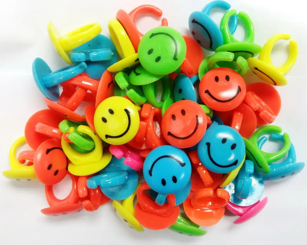 smile Rings Girl Birthday Party Favors Toys Kids Pinata Gift Bags Filler Loot Fun Joke School Prize wholesales lot