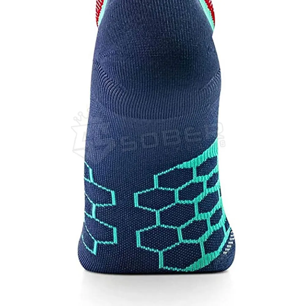 OEM custom logo  athletic sports workout outdoor activities unisex socks