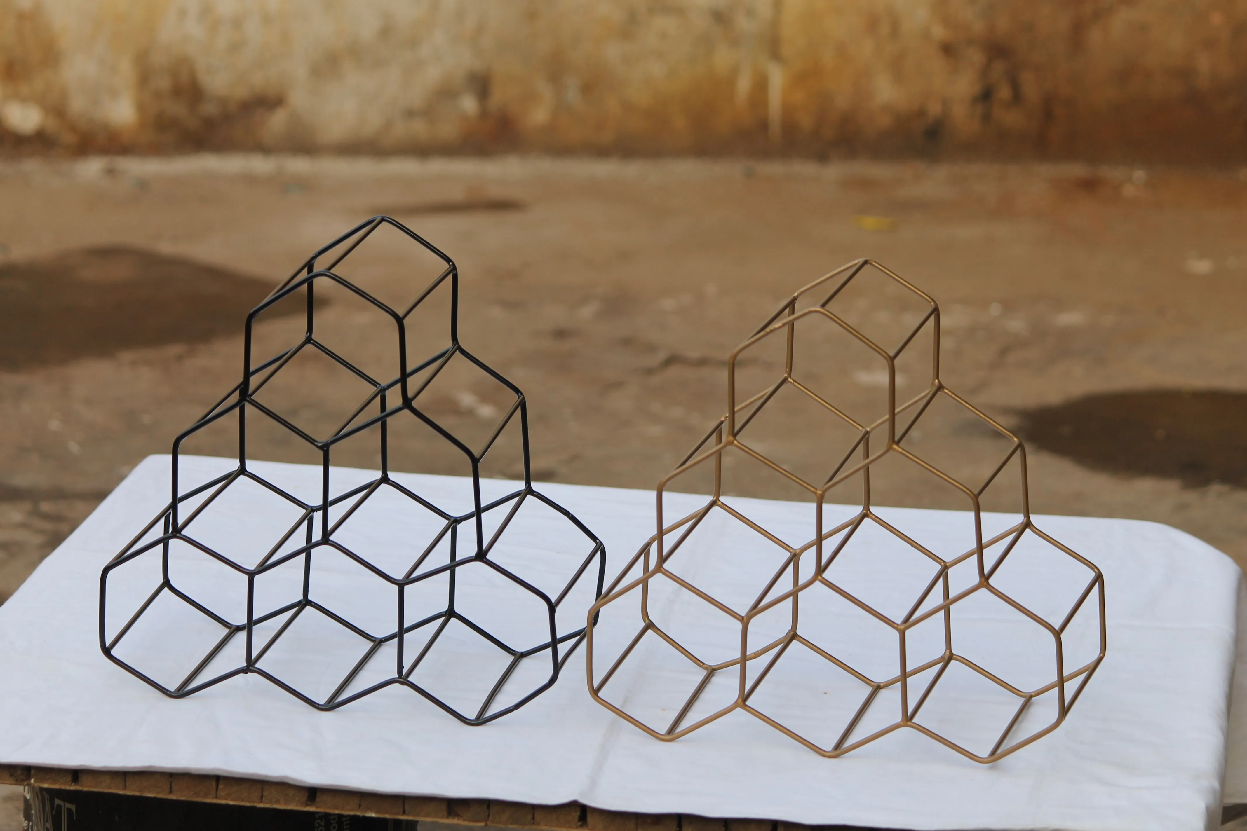 Home Decorative Wine Storage Rack Black & Gold Plated Or Beer Wire Bottle Stand.