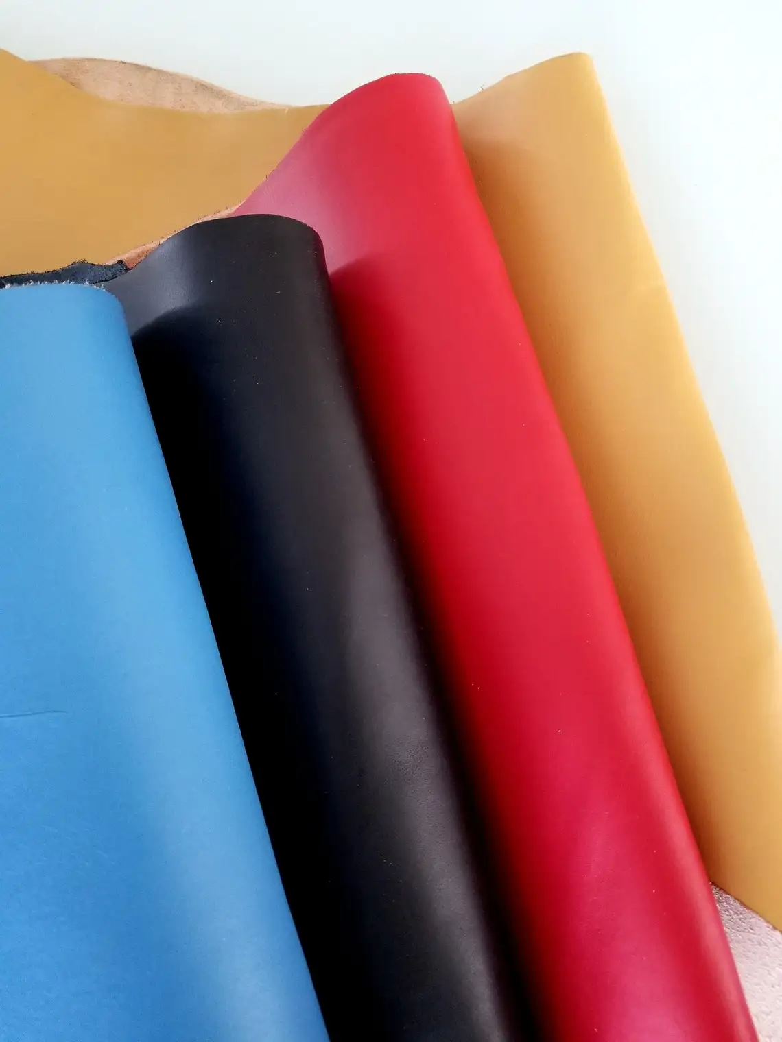 Genuine Vegetable-tanned Leather First Grade Full Grain medium soft Leather