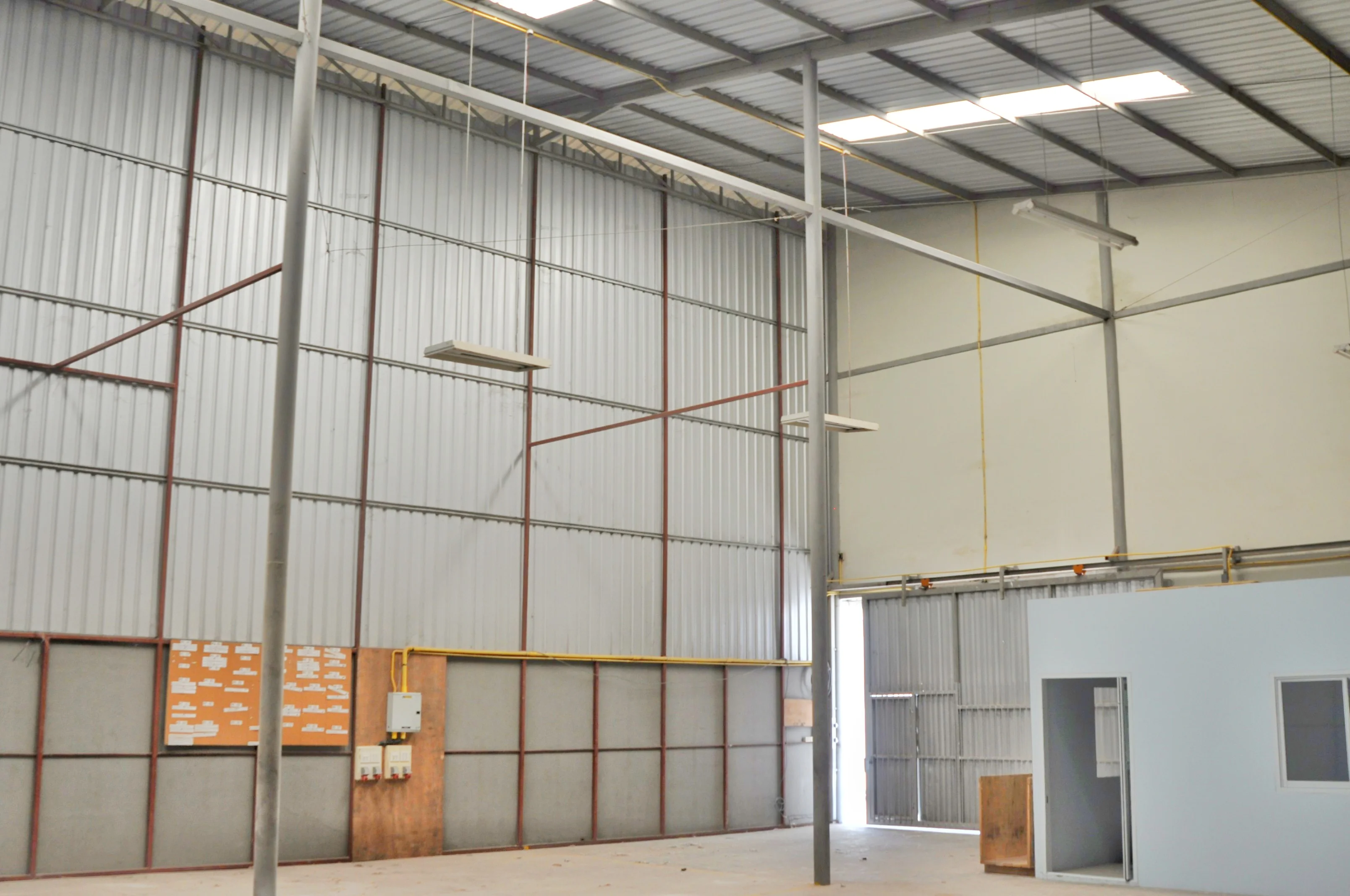 
High Raise Space Rent A Warehouse Land Steel Structure House Suvarnabhumi In Thailand 