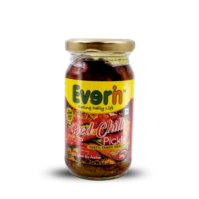 200 г красного чили в стеклянной бутылке