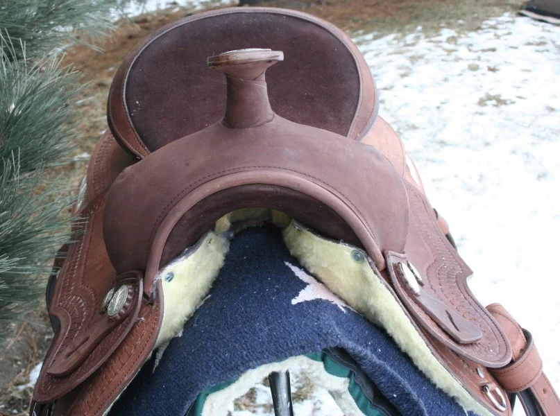 High Quality Western Style Work Saddle with Matching Headstall and Breastplate for Horse Riding Classic English Type