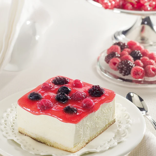 
High Quality Made in Italy Wild Berries Dessert 4 Individual Portions (85g/3oz each) for Supermarkets 340g/11,99oz 