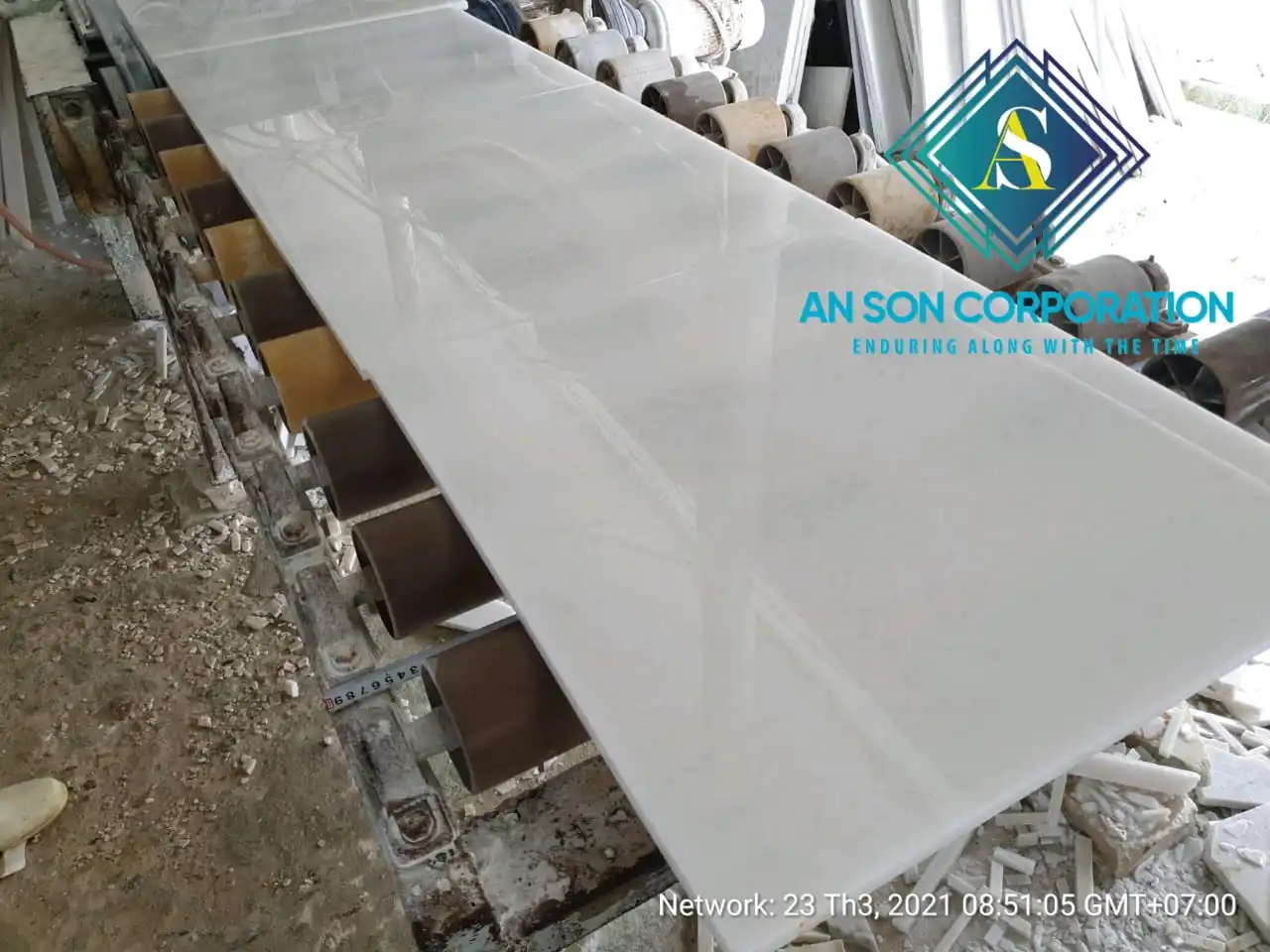 Дешевая белая мраморная плитка 60x60 см вьетнамские натуральные камни мраморный оникс мраморные форированные настенные плиты Прямая поставка с завода