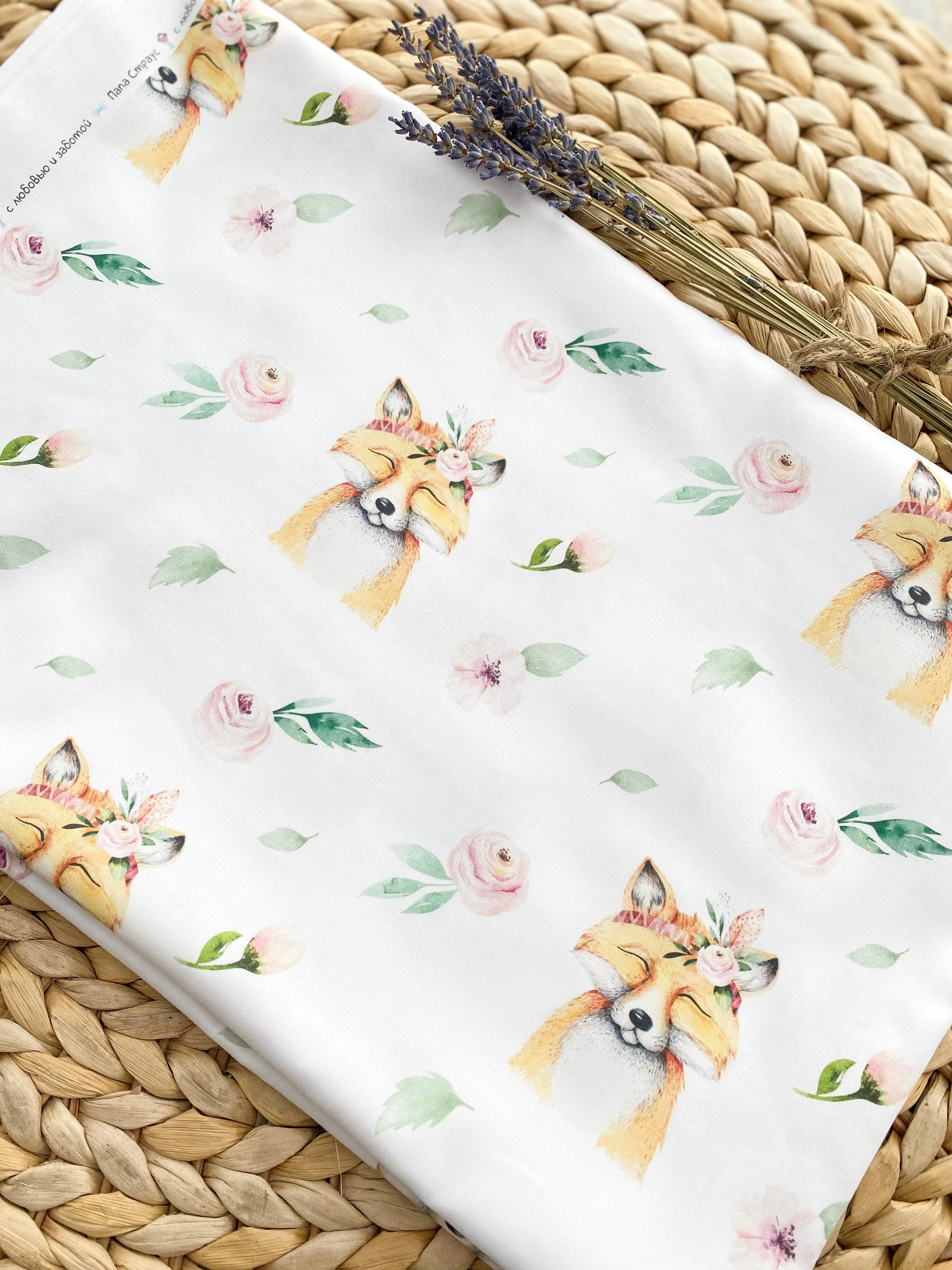 Premium Quality Durable, Smooth and Durable Material Density 140g / sq.m Satin Cotton 100% Printing Service