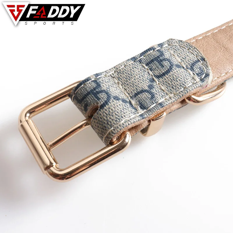  Оптовая продажа товары для домашних животных аксессуары Роскошный Регулируемый кожаный ошейник собак тренировок и путешествий