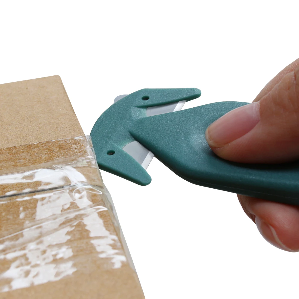 Two-sided concealed blade recessed blade box carton cutter film cutter knife