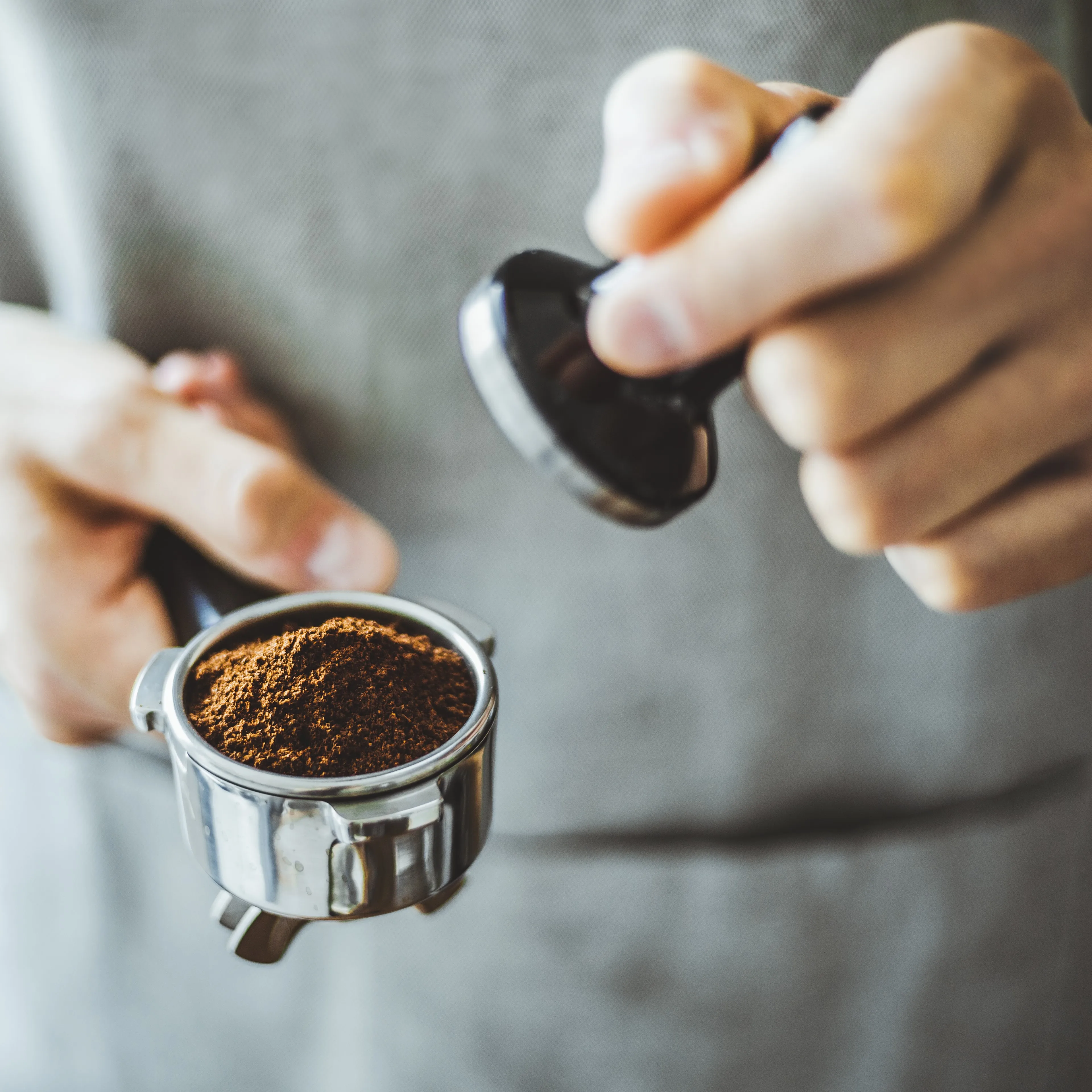 HIGH QUALITY Arabica and Robusta blend made in Italy roasted whole coffee beans Supercrema 1000g