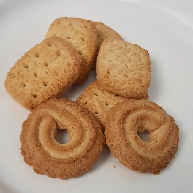 Delicious Malaysia Made Quality Halal Certified Sweet Butter Cookies For Breakfast Or Enjoy Anytime Served In Mini Packs