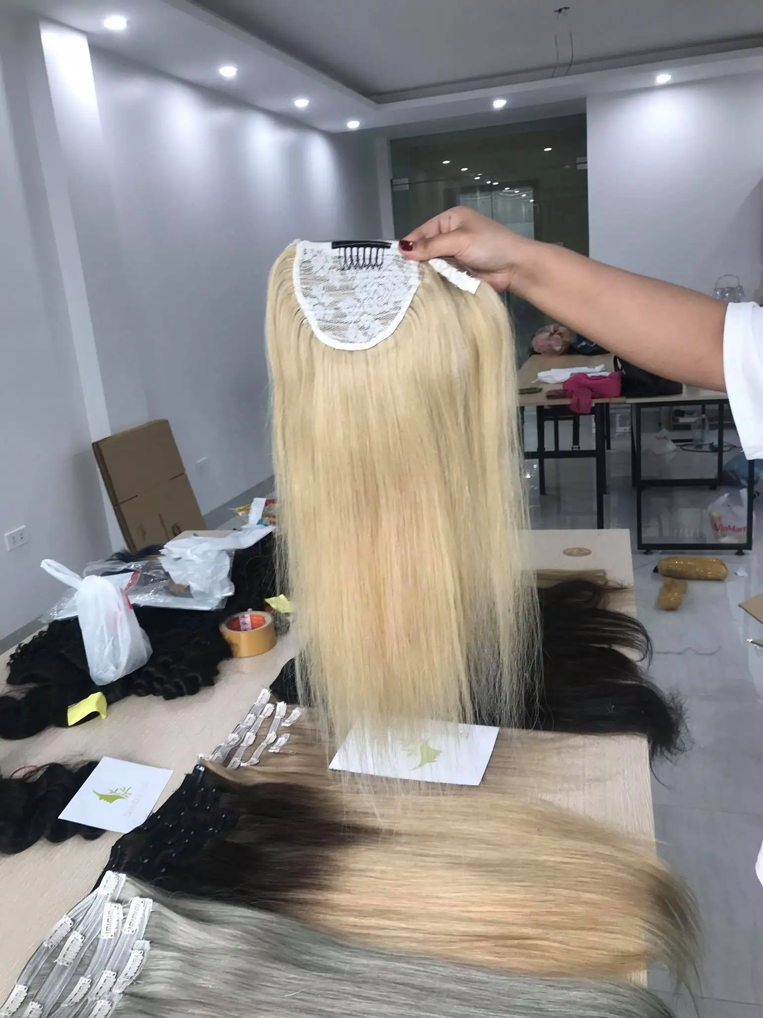 
Top Quality 100% Vietnam human hair from Bamboo hair style pony tail black and dank brow 