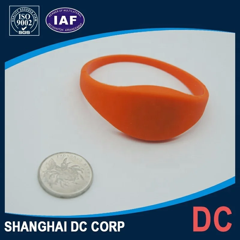 Customized Logo Printing RFID Silicone Wristband