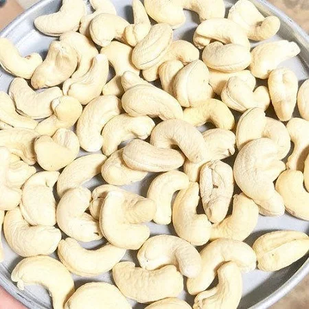 Quality Cashews Nut Supplier Offers Raw Cashew Nuts In Shell