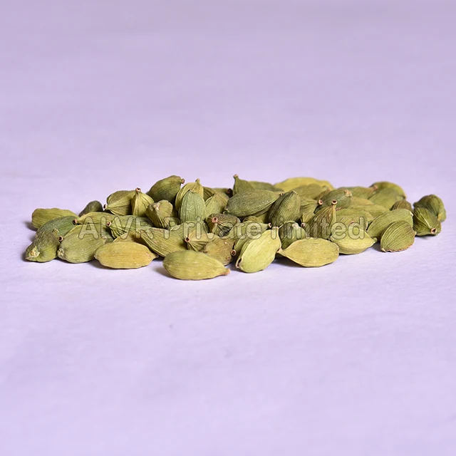 Natural Best Quality Fresh Green Cardamom Elachi Spice for Wholesale green cardamom dry Best cardamom Market price