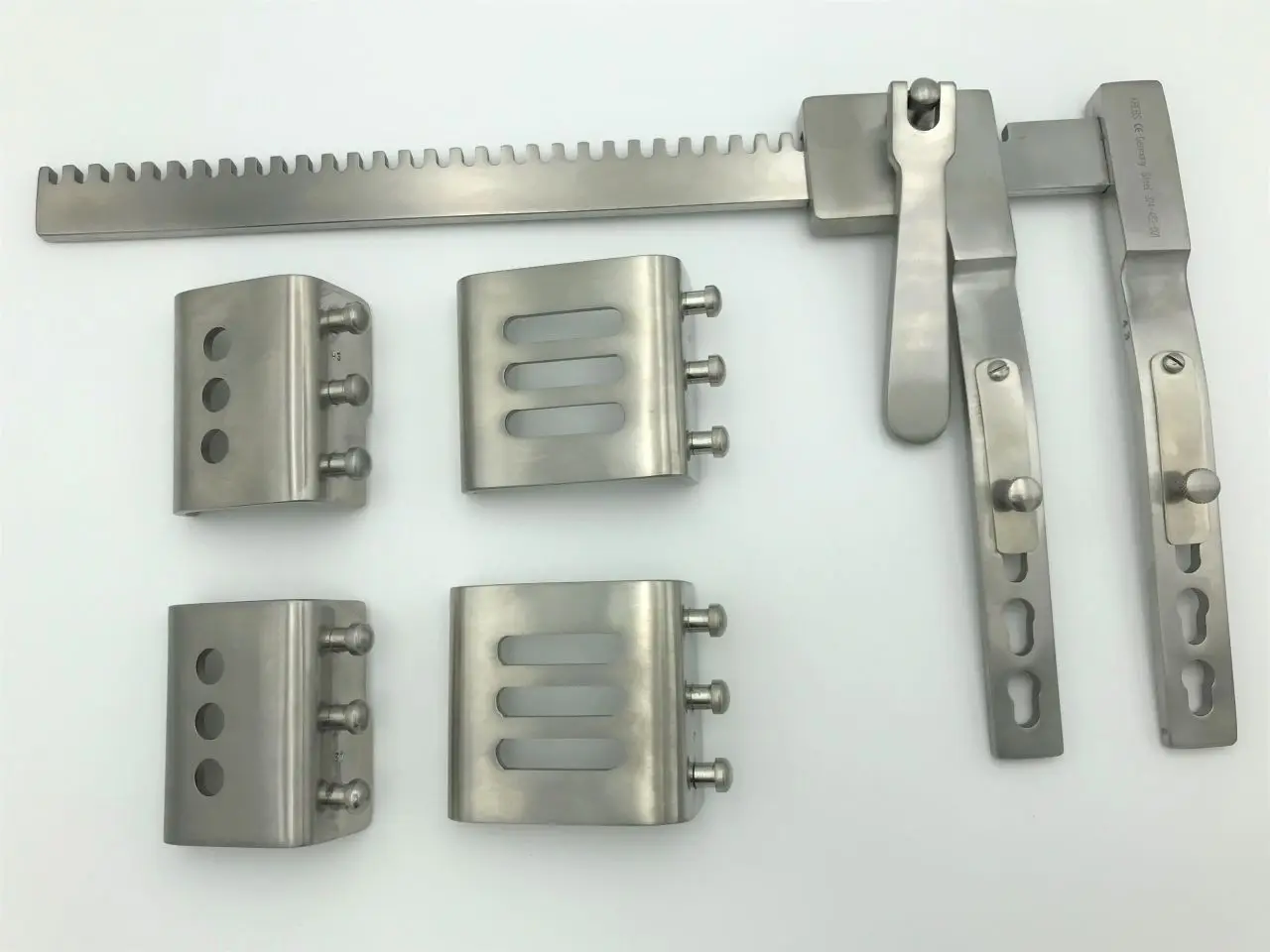 Cardiac retractor  Aesculap - surgery Cardiac Surgery Retractor Cardiac Retractor for Minimally Invasive CE ISO APPROVED by UAME