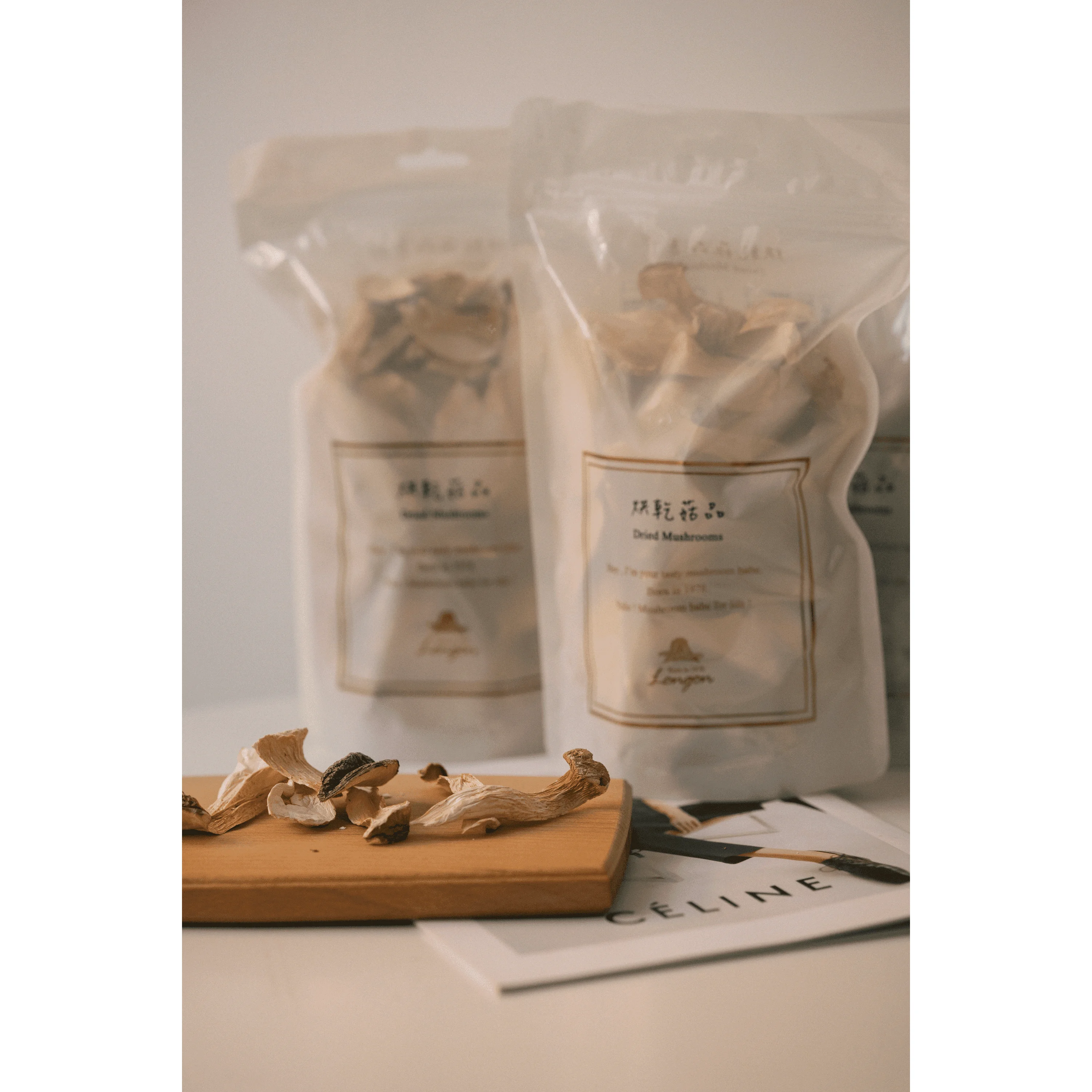 Bunashimeji healthy food edible dried mushroom