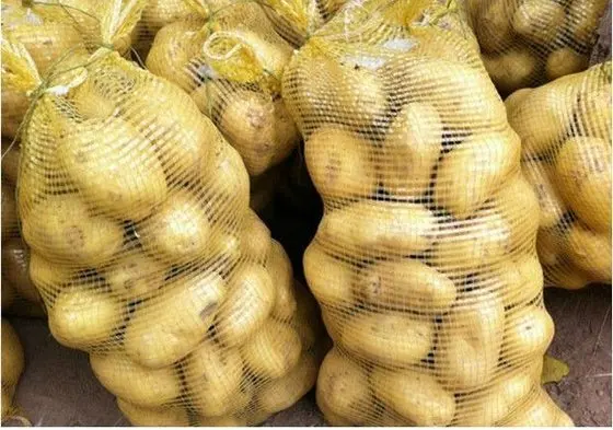  Fresh Round Irish Potatoes for sale in bulk.