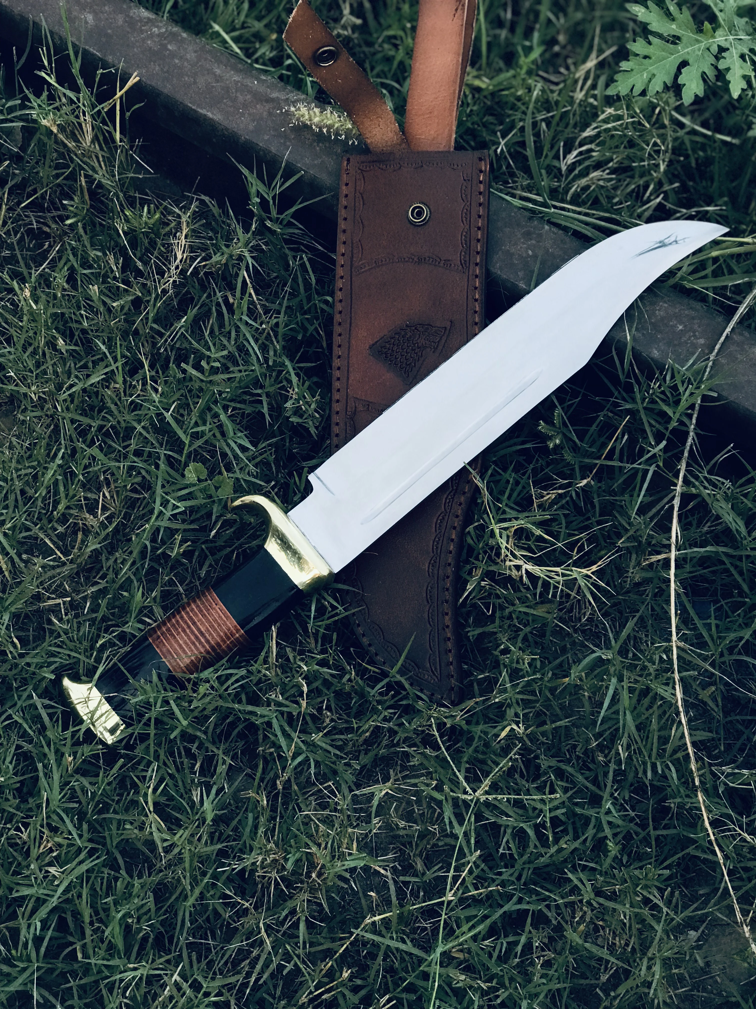 Durable New Axe with Carbon Steel Blade and Wood Handle Forged Hatchet for Camping and Cutting Outdoor Forest Axe