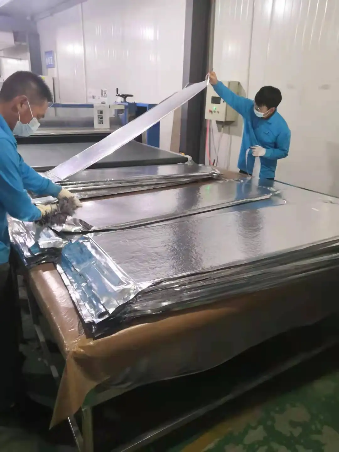 Custom Size Heat Isolated Fiberglass Vacuum Insulating Panels for Ice Bag Refrigerators Freezers and Wine Cellar