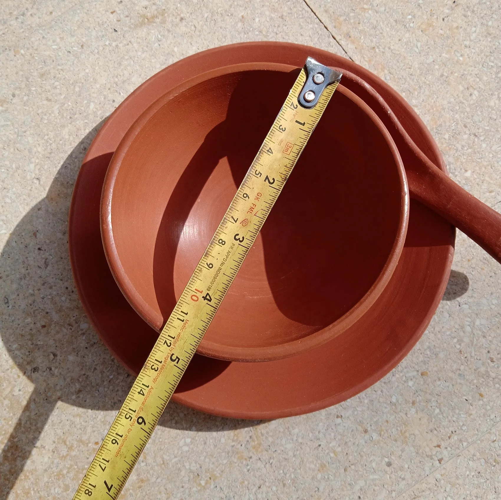 New Design Handmade Clay terracotta round eco friendly glossy Soup bowl with charger plate and spoon with 275 ml capacity
