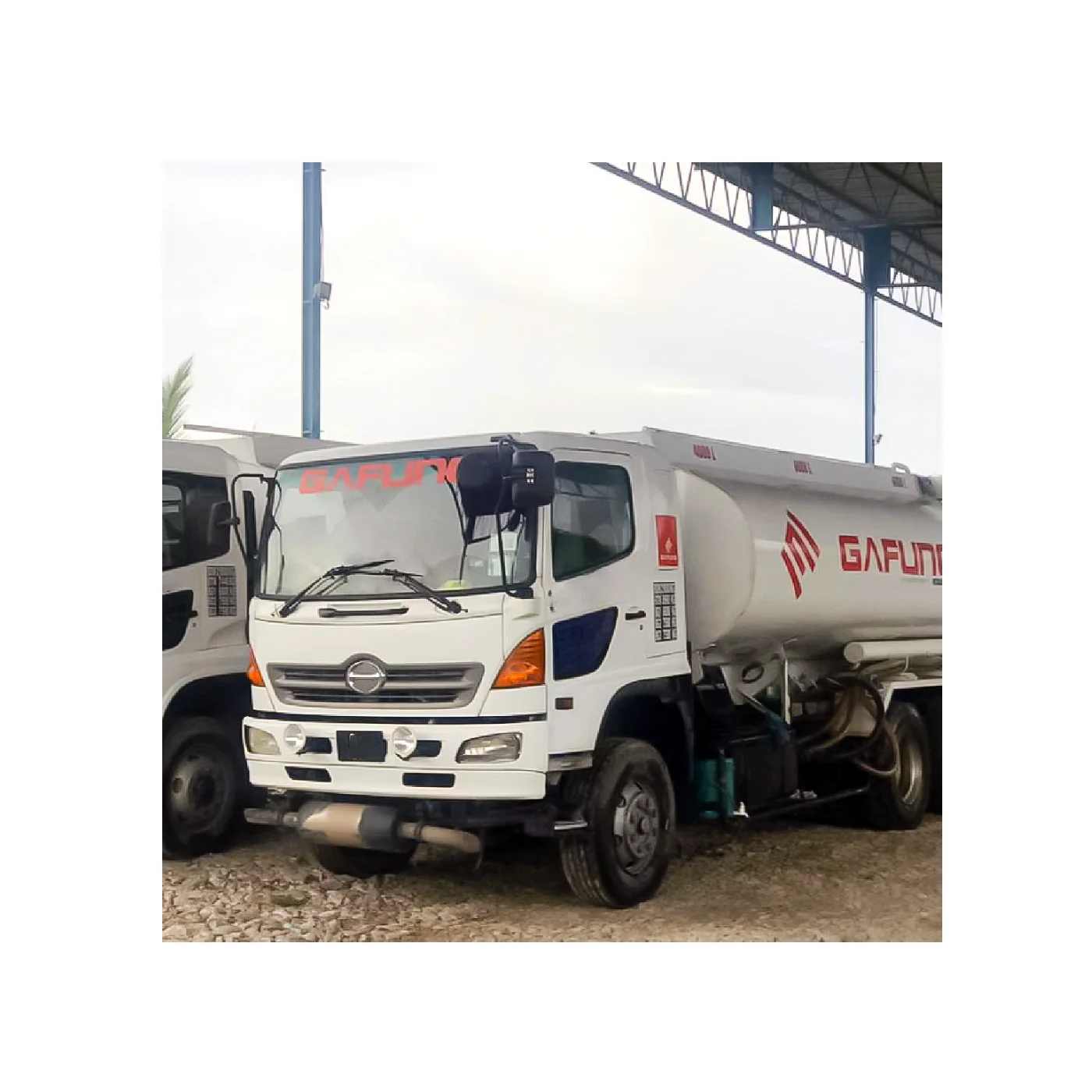 Грузовые автомобили поезда дорожные грузовики L 0,5 ASTM цветной карьер и горные работы 390 микрон дизель из малайзии