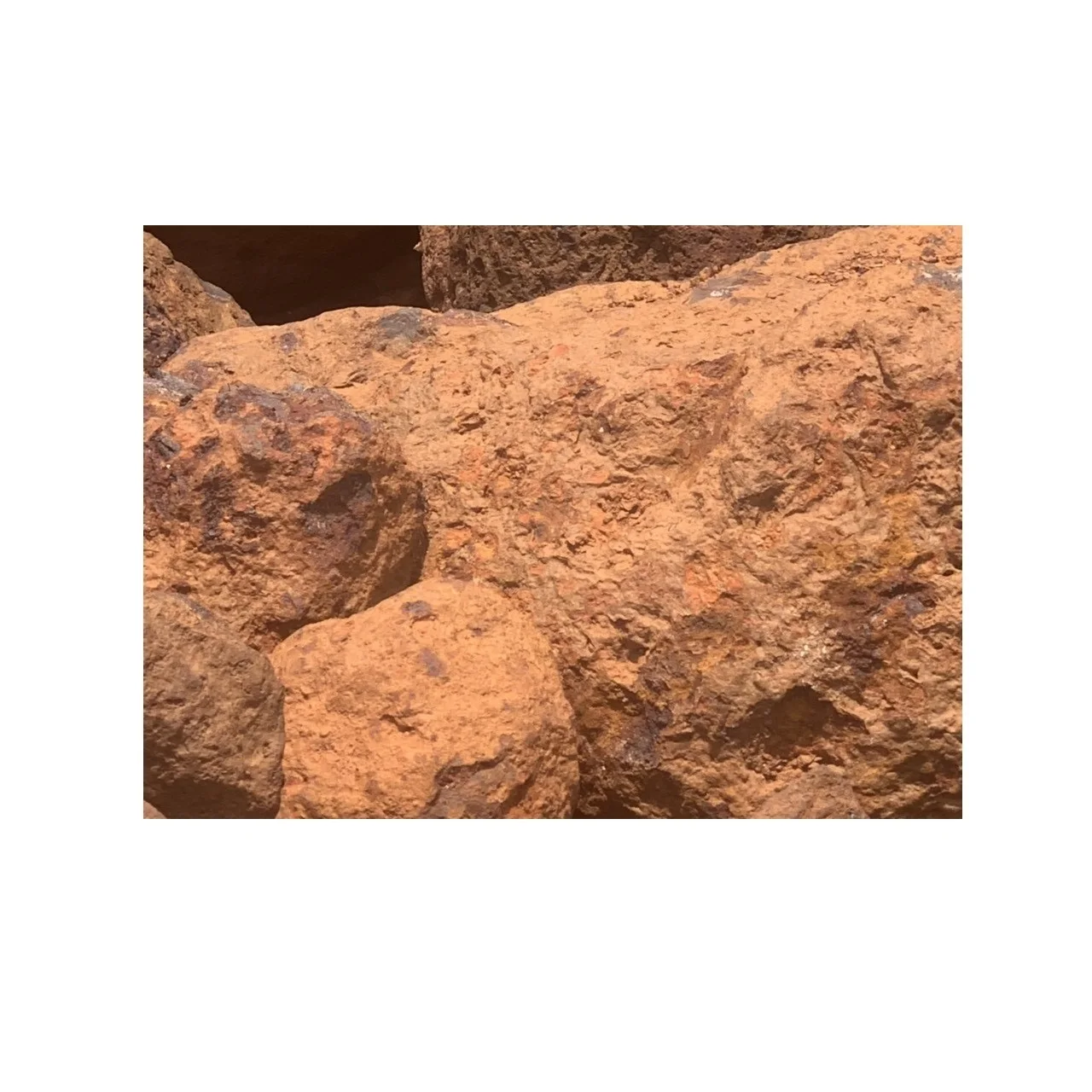 Top Ranked Normal Superbest Good 10 - 50 mm Concentrate Metallurgy Minerals 62% To 70% Pyrites Iron Ore From Laos