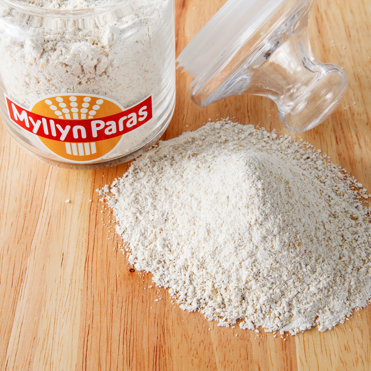 Цельнозернистая мука из овса