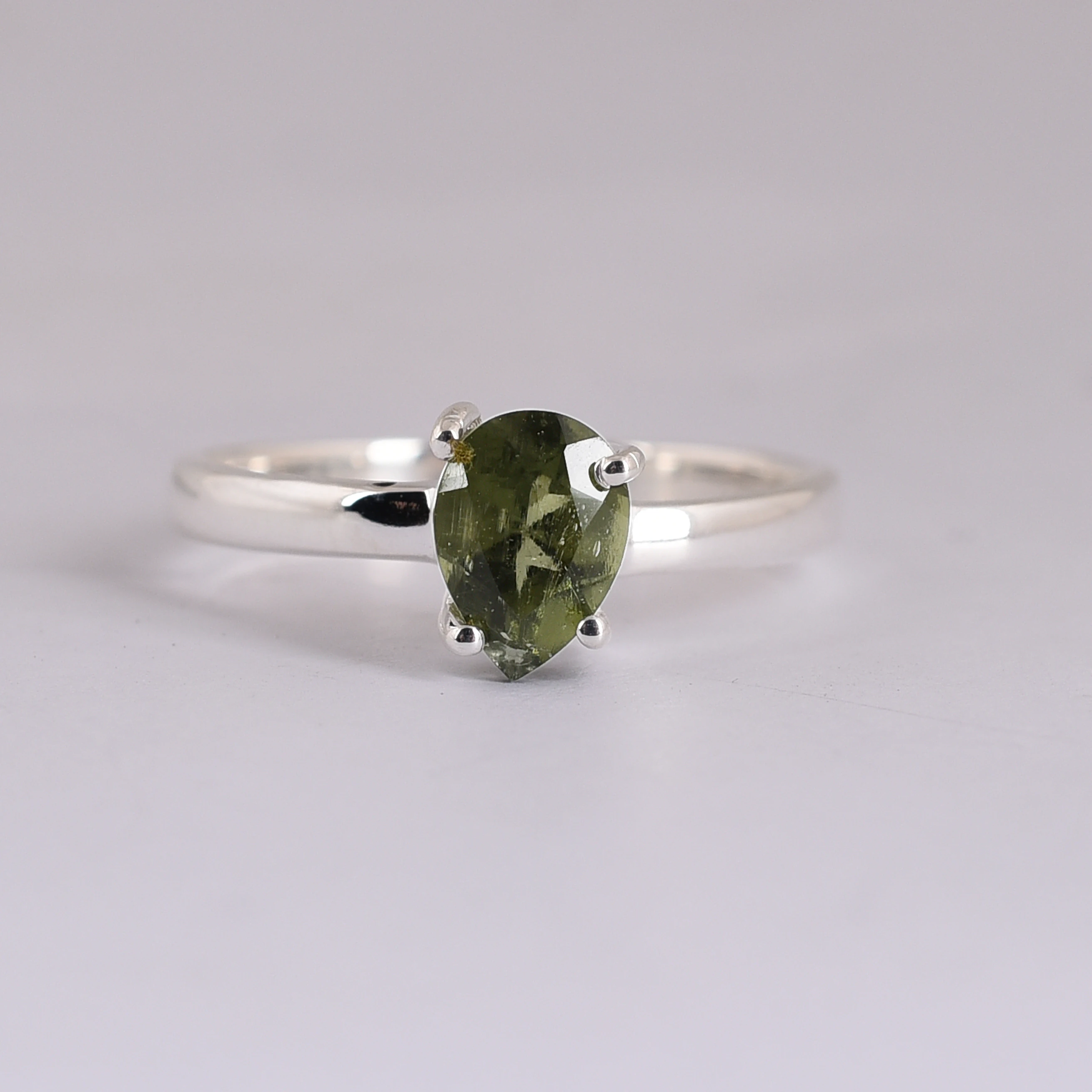 Genuine Authentic Moldavite Gemstone Ring Beautiful Handmade Design 100%Natural Gemstone Ring 925 Sterling Silver Rare Moldavite