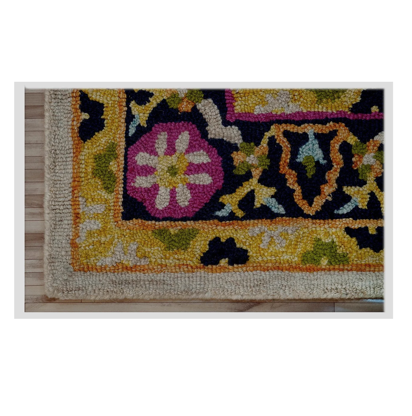 Stylish Design Hand Tufted Woolen Loop Carpets Woolen Persian Look Multi Color Carpets Area Rugs