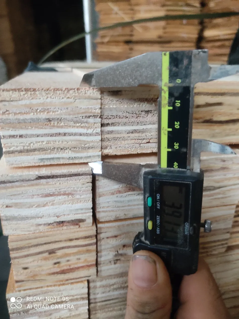 VietNam LVL plywood Laminated venneer lumber wooden pallet materials supplier high quality cheap price