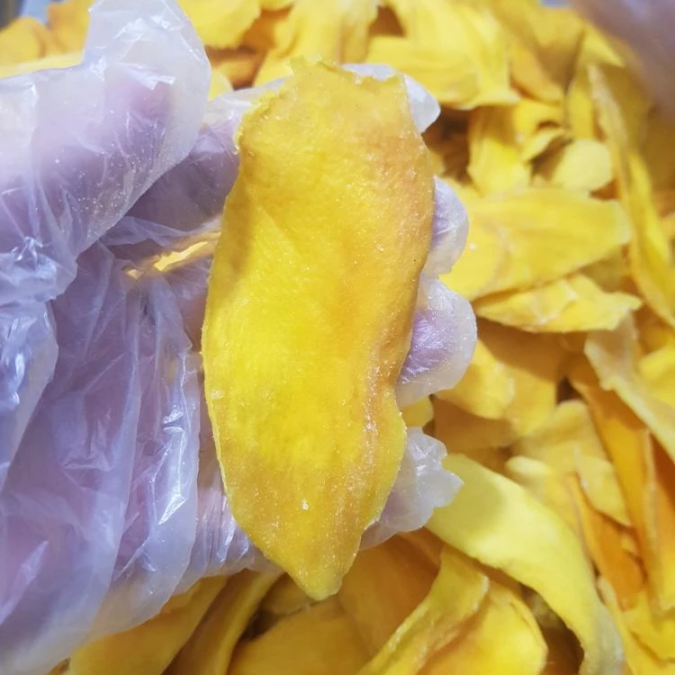 Soft dried Mango good Quality and Less Sugar dried mango chips