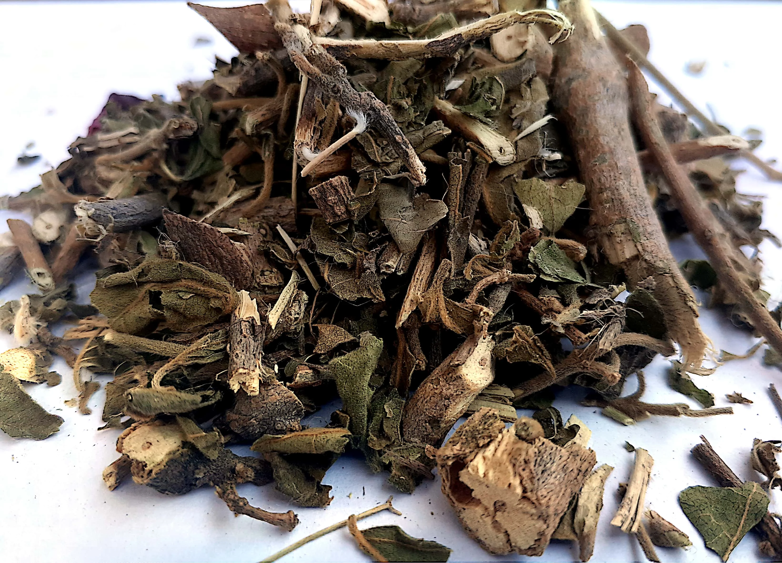 Premium Indian Origin Herbs Gymnema sylvestre - Gudmar - Gudmar Tbc Tea cut size 0.5-4mm high Quality Tea