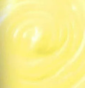 Кокосовый крем для кожи регулярно питает кожу после принятия душа. Решить проблему темной и растяжки