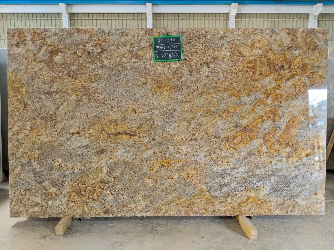 Полированная золотая гранитная плитка каменная плита резак для кухонной столешницы гранитные топы 30 мм