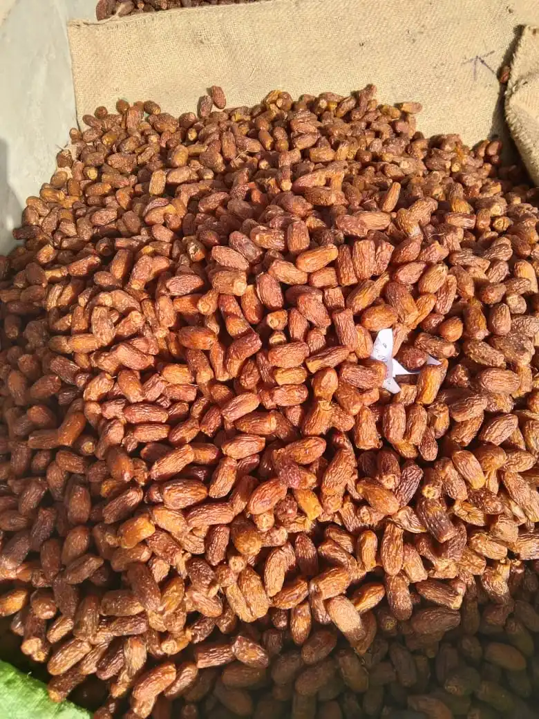 PAKISTANI BROWN DRIED DATES FRESH CROP OF 2021-22 PREMIUM QUALITY LARGE SIZE RANGKAAT YELLOW CHUWARA CHUARA