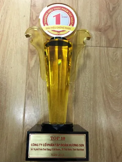  Оптовая продажа стеклянная бутылка для пива Lager Alc 4.5% объемом 450 мл Высококачественное Пиво daivietnam premium низкая цена в наличии экспорта