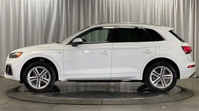 2021 Audi Q5 AWD 2 0 T e quattro Premium Plus 4dr SUV 2609 миль