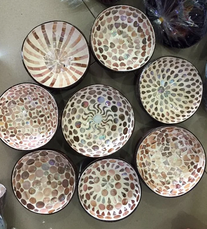 
Vietnam Coconut Bowl Eco Friendly Coconut Shell/Cheap price Coconut Lacquer Bowl For Sale/Natural Coconut Handicraft product 