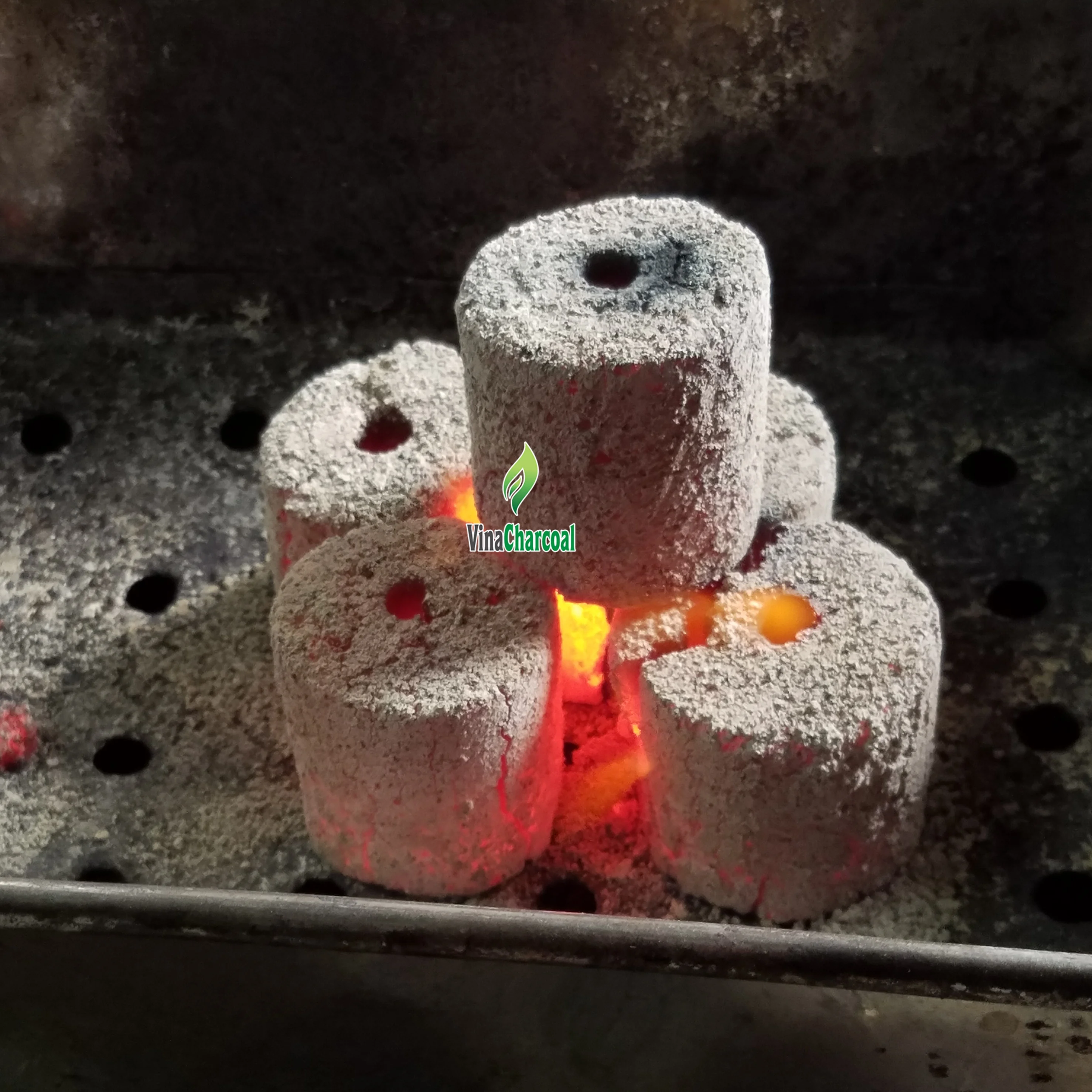 Высококачественные брикеты из древесного угля белого ясеня и кокосовой скорлупы для барбекю