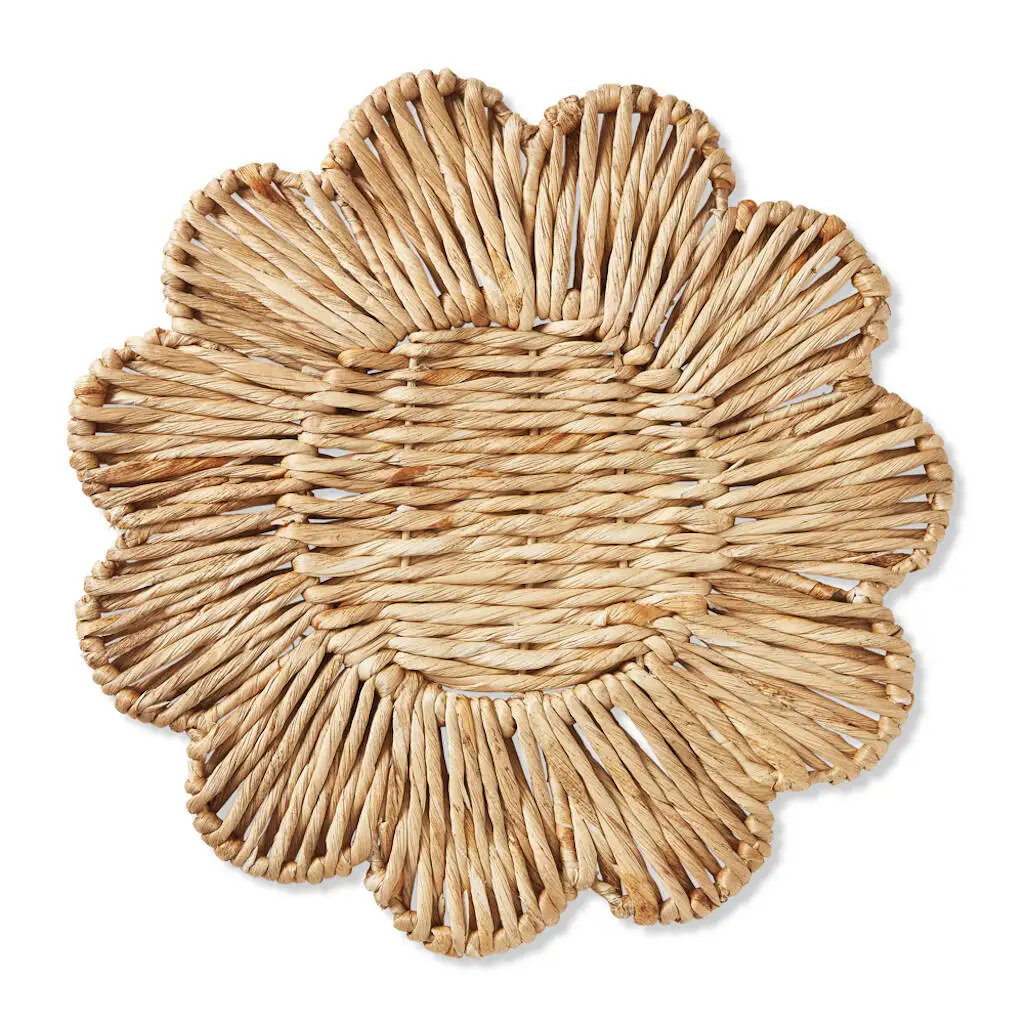 Flower shape water hyacinth placemat handcrafted table mat straw sustainable best choice for wholesale