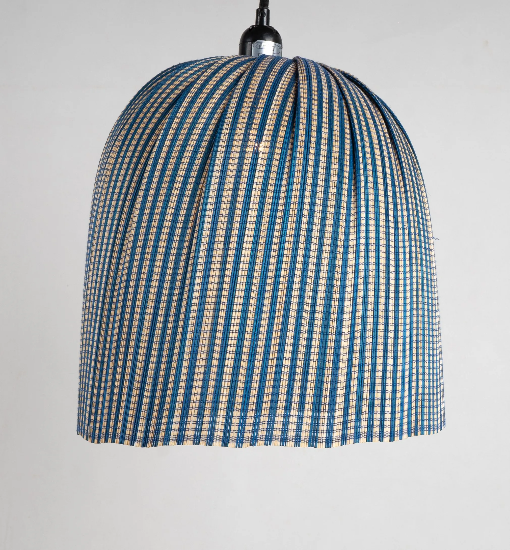 
Manufacturers Selling Bamboo Hanging Modern Hotel Pendant Lamp made in Vietnam 