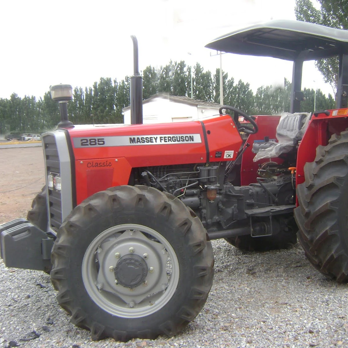 Massey Ferguson tractors,60 HP Powerful Engine 3 and 4 Cylinders Agricultural Tractor