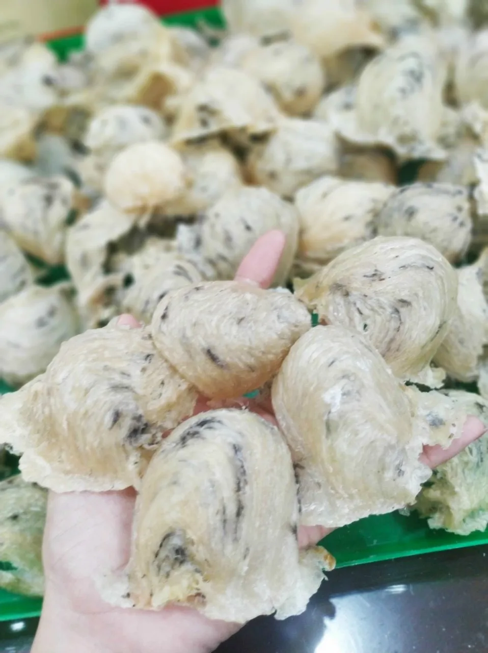 Оптовая продажа сухое сырье премиум качества низкий уровень жира органический класс 100% чистый съедобный белок птичье гнездо коробка