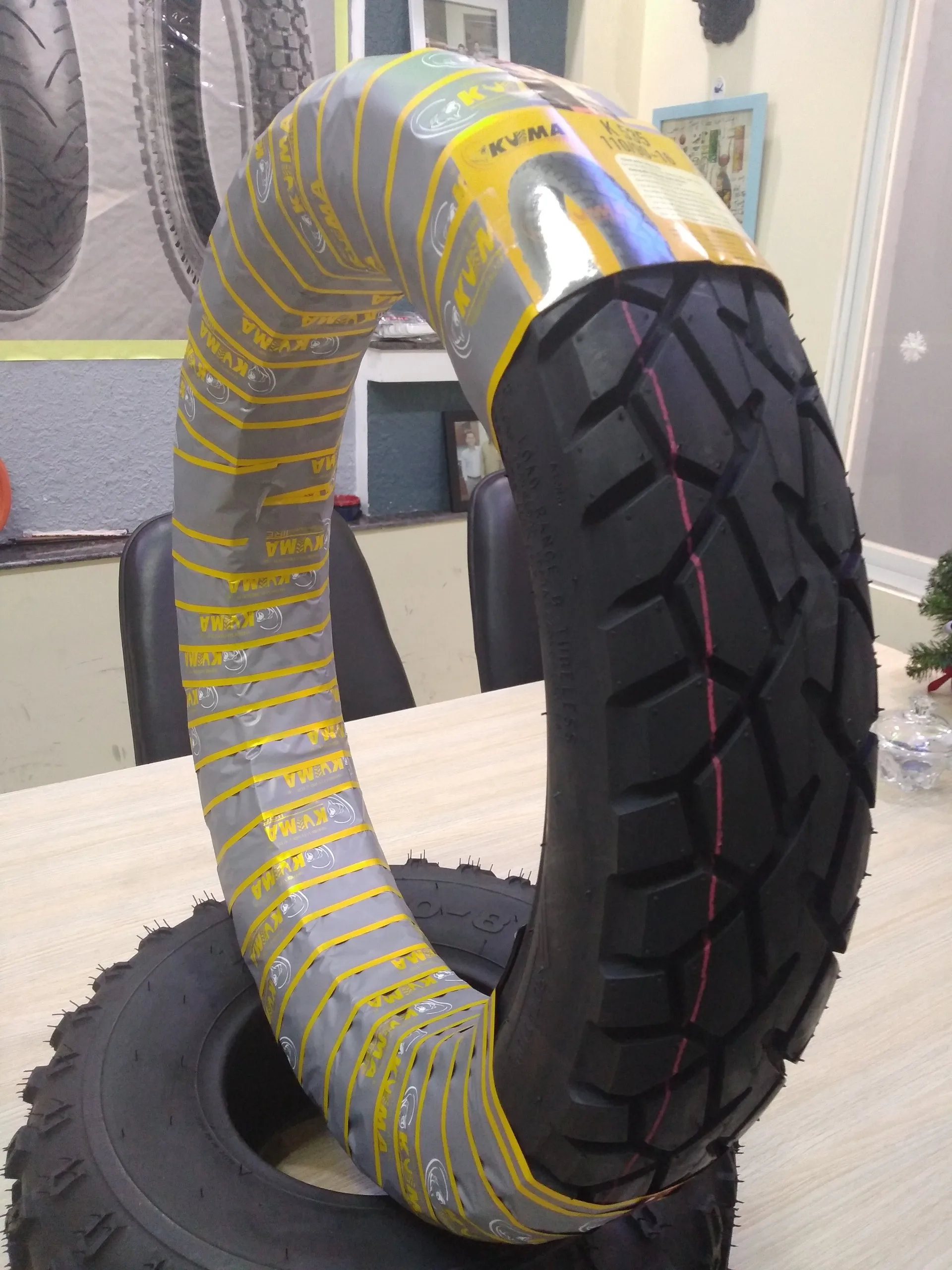 Motorcycle TIRE - 350-16 & 110/90-16, tubeless