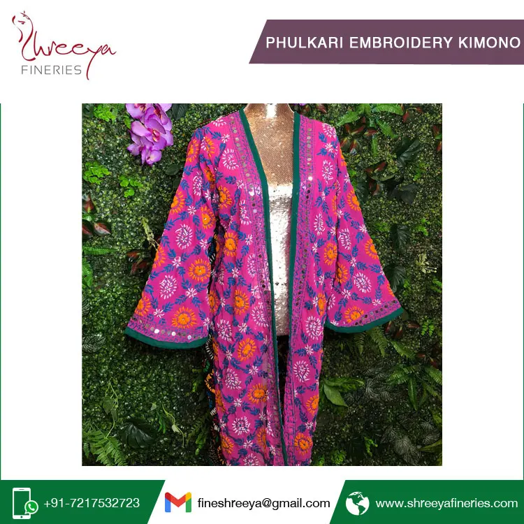 Женское кимоно с вышивкой ручной работы