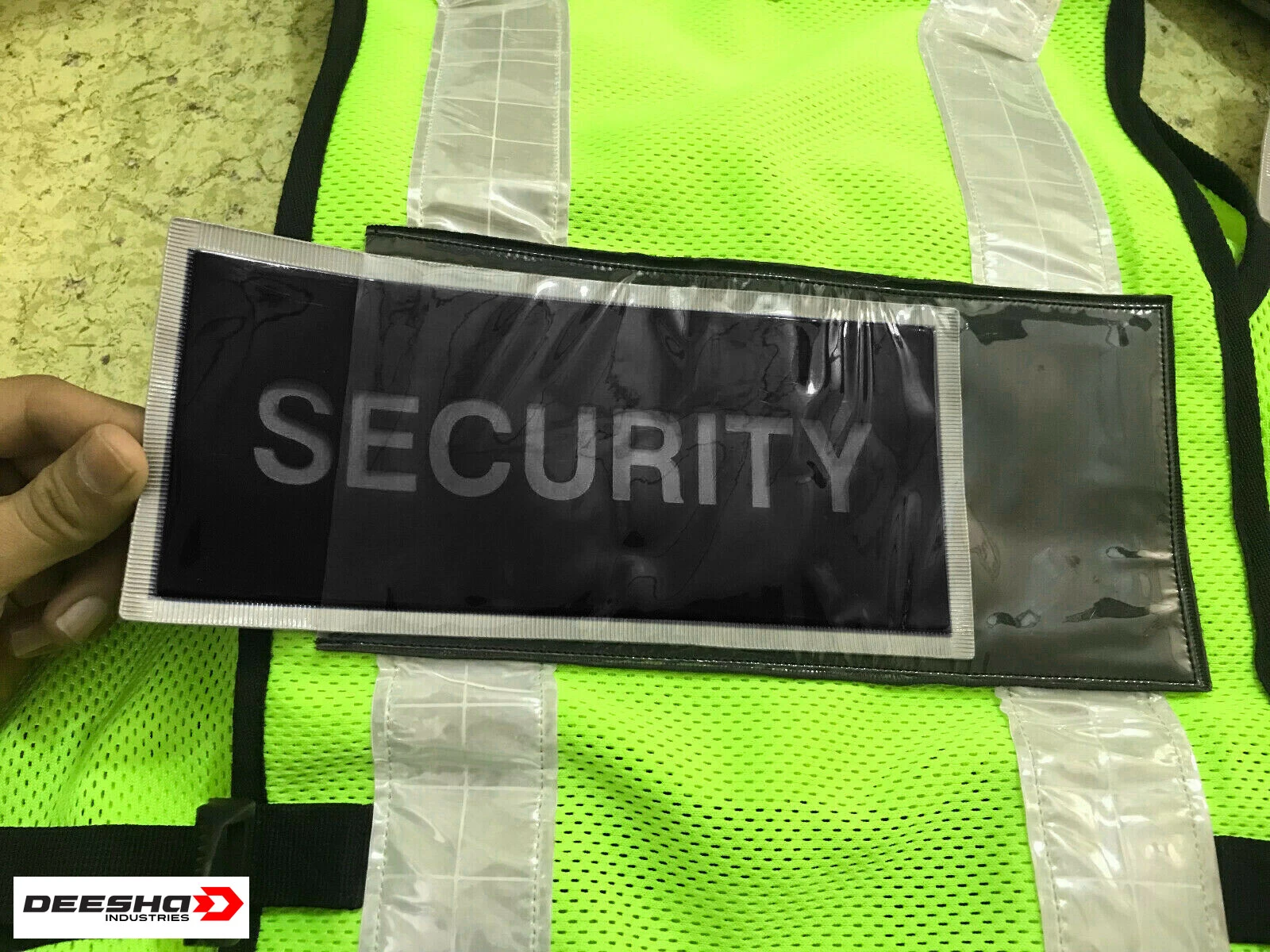 OEM Clothing Wholesale Hi-Vis Green Surveyor Safety Vest Reflective Polyester Workwear for Security Running Safety Vest